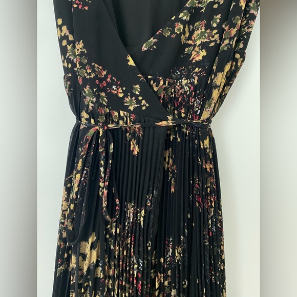 Aritzia Babaton Beaune Dress - Picture 3 of 4